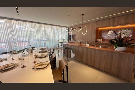 Apartamento à venda com 384m², 4 quartos e 4 vagasFoto 27