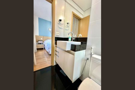 Apartamento à venda com 106m², 3 quartos e 3 vagasBanheiro da Suíte 3