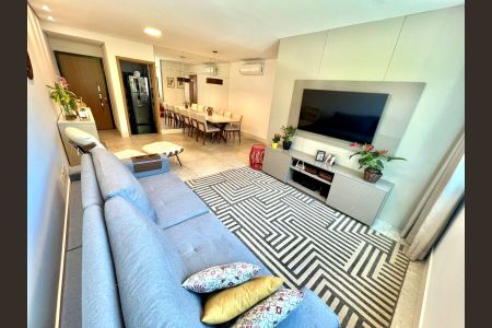 Apartamento à venda com 106m², 3 quartos e 3 vagasSala
