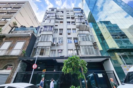 Studio à venda com 38m², 1 quarto e sem vaga Studio à venda com 38m², 1 quarto e sem vagaFachada