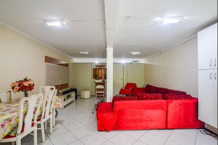 Casa à venda com 192m², 3 quartos e 5 vagasEdicula