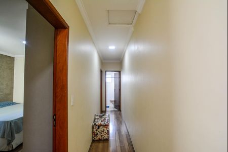 Casa à venda com 192m², 3 quartos e 5 vagasCorredor