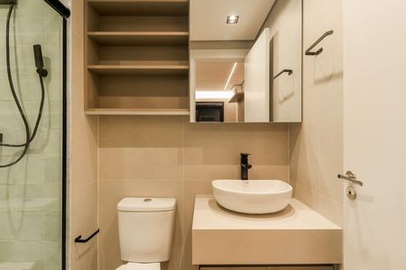 Apartamento para alugar com 27m², 1 quarto e sem vaga Apartamento para alugar com 27m², 1 quarto e sem vagaBanheiro da Suíte