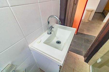 Casa para alugar com 35m², 2 quartos e sem vaga Casa para alugar com 35m², 2 quartos e sem vagaBanheiro