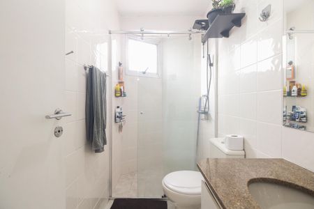Apartamento à venda com 49m², 2 quartos e 1 vaga Apartamento à venda com 49m², 2 quartos e 1 vagaBanheiro