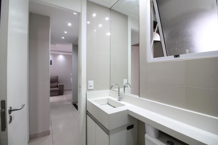 Apartamento à venda com 46m², 2 quartos e 1 vagaBanheiro Social