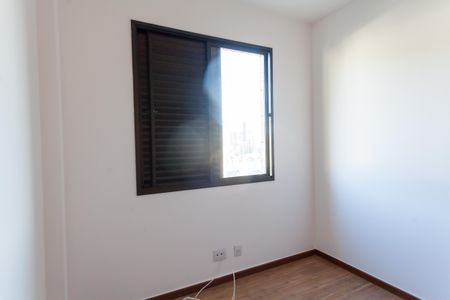 Apartamento à venda com 120m², 4 quartos e 2 vagasQuarto 2