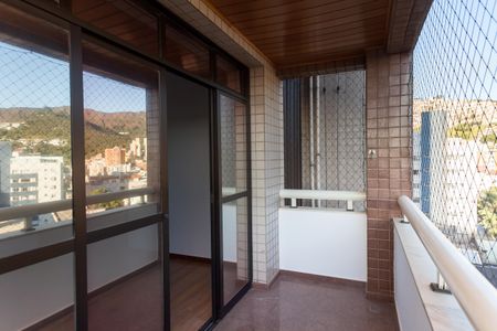 Apartamento à venda com 120m², 4 quartos e 2 vagasVaranda da Sala