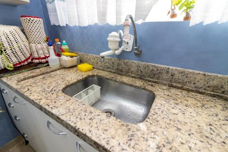 Casa à venda com 135m², 4 quartos e 1 vaga Casa à venda com 135m², 4 quartos e 1 vagaCozinha