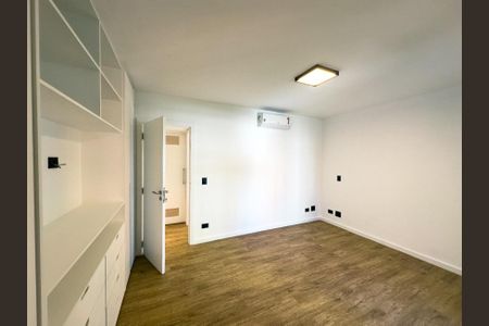 Apartamento à venda com 220m², 3 quartos e 3 vagas Apartamento à venda com 220m², 3 quartos e 3 vagasFoto 31