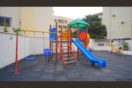 Apartamento para alugar com 65m², 2 quartos e 1 vagaÁrea comum - Playground