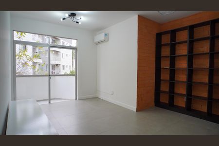 Apartamento para alugar com 65m², 2 quartos e 1 vagaSala