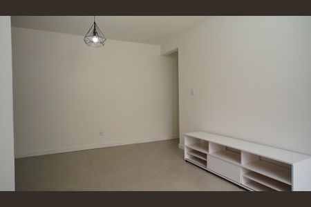 Apartamento para alugar com 65m², 2 quartos e 1 vagaSala