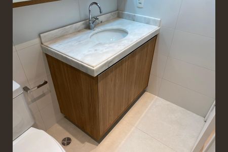 Apartamento para alugar com 47m², 1 quarto e 1 vaga Apartamento para alugar com 47m², 1 quarto e 1 vagaBanheiro Social