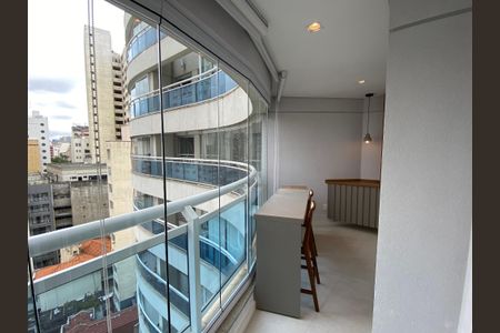 Apartamento para alugar com 47m², 1 quarto e 1 vaga Apartamento para alugar com 47m², 1 quarto e 1 vagaVaranda