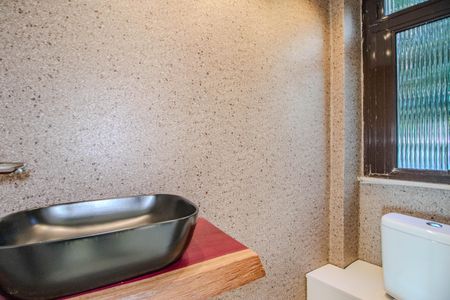 Apartamento à venda com 128m², 3 quartos e 2 vagas Apartamento à venda com 128m², 3 quartos e 2 vagasLavabo