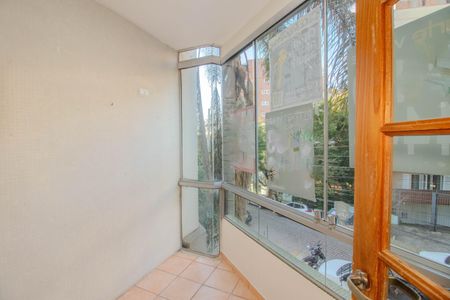 Apartamento à venda com 128m², 3 quartos e 2 vagas Apartamento à venda com 128m², 3 quartos e 2 vagasSuíte 3 - Varanda