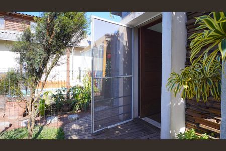 Casa para alugar com 100m², 1 quarto e 2 vagasPátio