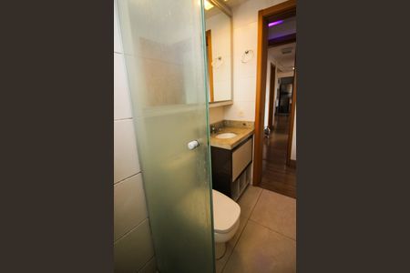 Apartamento à venda com 83m², 3 quartos e 2 vagas Apartamento à venda com 83m², 3 quartos e 2 vagasBanheiro da Suíte