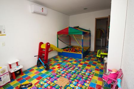 Apartamento à venda com 83m², 3 quartos e 2 vagas Apartamento à venda com 83m², 3 quartos e 2 vagasÁrea comum