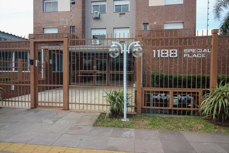 Apartamento à venda com 83m², 3 quartos e 2 vagas Apartamento à venda com 83m², 3 quartos e 2 vagasFachada e portaria