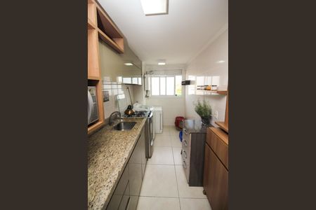 Apartamento à venda com 83m², 3 quartos e 2 vagas Apartamento à venda com 83m², 3 quartos e 2 vagasCozinha e Área de Serviço