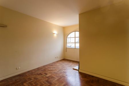 Apartamento para alugar com 68m², 2 quartos e 1 vagaSala