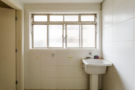 Apartamento para alugar com 68m², 2 quartos e 1 vagaÁrea de Serviço