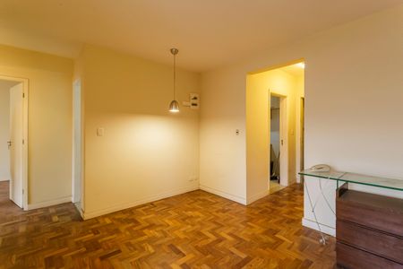 Apartamento para alugar com 68m², 2 quartos e 1 vagaSala