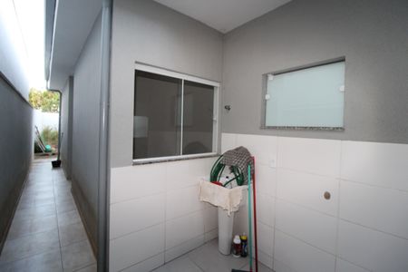 Casa para alugar com 70m², 2 quartos e 2 vagasÁrea de Serviço