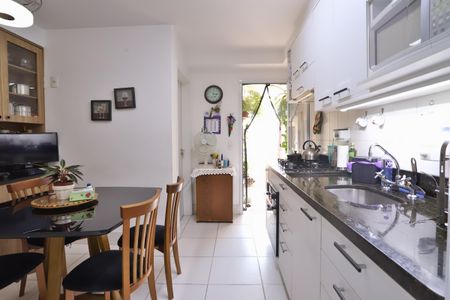 Apartamento à venda com 108m², 3 quartos e 2 vagasCozinha
