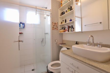 Apartamento à venda com 108m², 3 quartos e 2 vagasBanheiro da Suíte