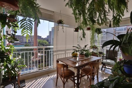 Apartamento à venda com 108m², 3 quartos e 2 vagasVaranda gourmet