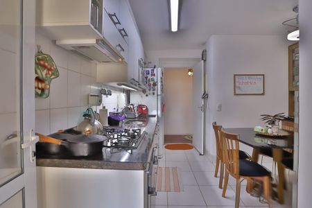 Apartamento à venda com 108m², 3 quartos e 2 vagasCozinha