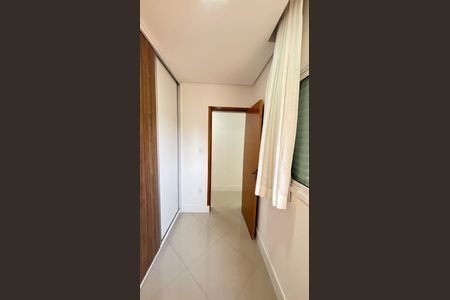 Apartamento à venda com 90m², 2 quartos e 1 vagaQuarto 2