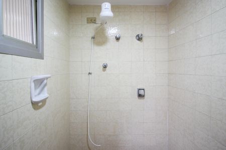 Apartamento para alugar com 102m², 2 quartos e 1 vaga Apartamento para alugar com 102m², 2 quartos e 1 vagaBanheiro de serviço