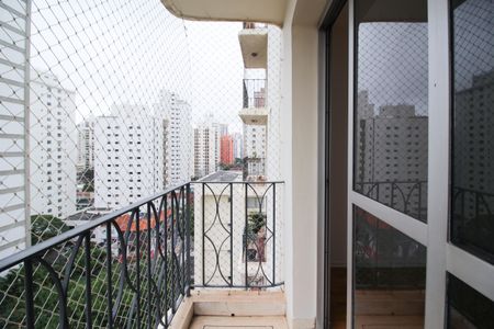 Apartamento para alugar com 102m², 2 quartos e 1 vaga Apartamento para alugar com 102m², 2 quartos e 1 vagaVaranda