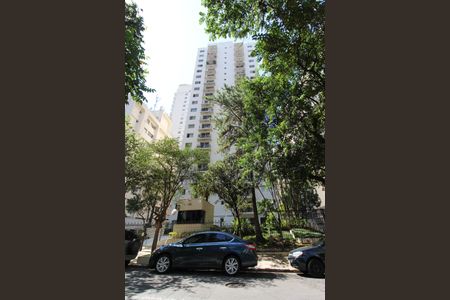 Apartamento para alugar com 102m², 2 quartos e 1 vaga Apartamento para alugar com 102m², 2 quartos e 1 vagaFachada