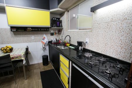 Casa para alugar com 250m², 3 quartos e 1 vagaCozinha