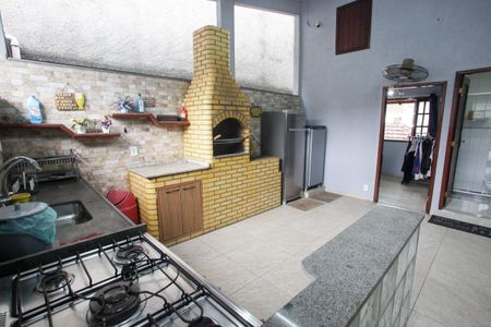 Casa para alugar com 250m², 3 quartos e 1 vagaÁrea comum - Churrasqueira