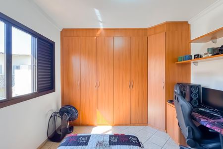 Casa à venda com 227m², 4 quartos e 4 vagasQuarto 2 - Armários