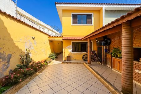 Casa à venda com 227m², 4 quartos e 4 vagasÁrea Externa e Churrasqueira