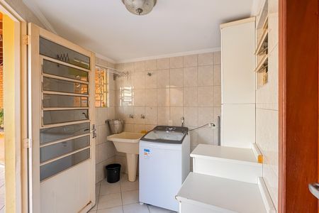 Casa à venda com 227m², 4 quartos e 4 vagasÁrea de Serviço