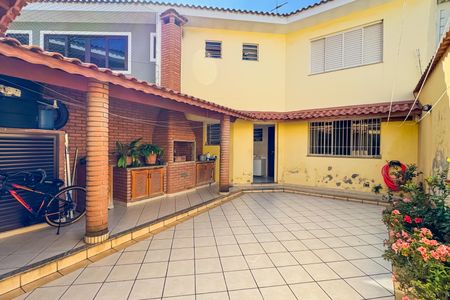 Casa à venda com 227m², 4 quartos e 4 vagasÁrea Externa e Churrasqueira