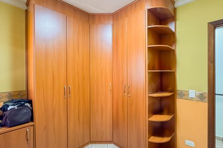 Casa à venda com 227m², 4 quartos e 4 vagasQuarto 1 - Armários