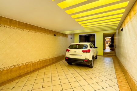 Casa à venda com 227m², 4 quartos e 4 vagasGaragem