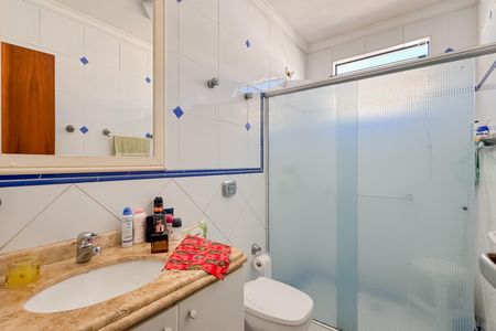 Casa à venda com 227m², 4 quartos e 4 vagasBanheiro Social