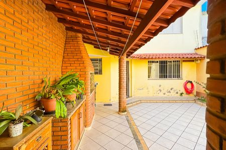 Casa à venda com 227m², 4 quartos e 4 vagasÁrea Externa e Churrasqueira
