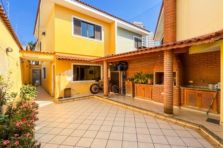 Casa à venda com 227m², 4 quartos e 4 vagasÁrea Externa e Churrasqueira