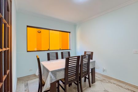 Casa à venda com 227m², 4 quartos e 4 vagasSala de Jantar